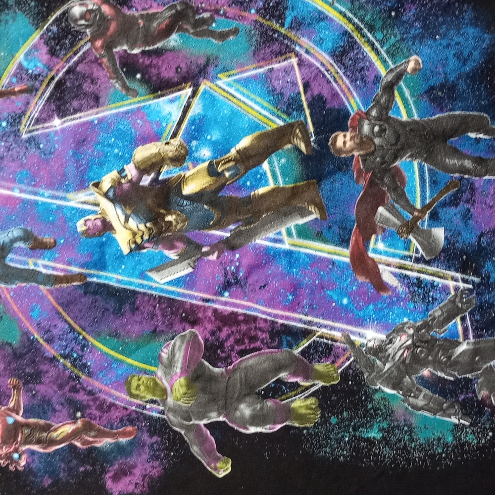 Modern Marvel Avengers Graphic Superhero Shirt - Picture 4 of 6